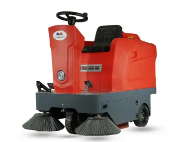 Electric self-propelled vacuum sweeping machine for floors and grounds LAMPARD S4